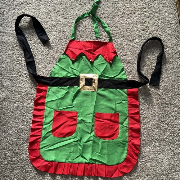 🎄🎄ELF APRON🎄🎄 - Picture 2 of 7
